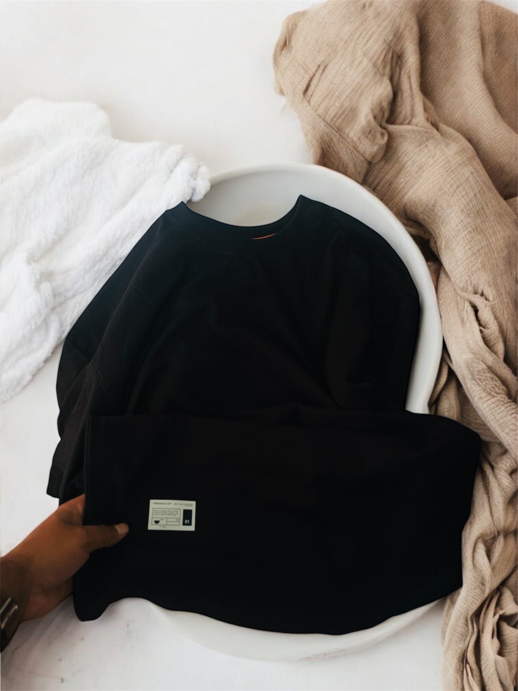 Text Font Black oversized tshirt - dropshoulder
