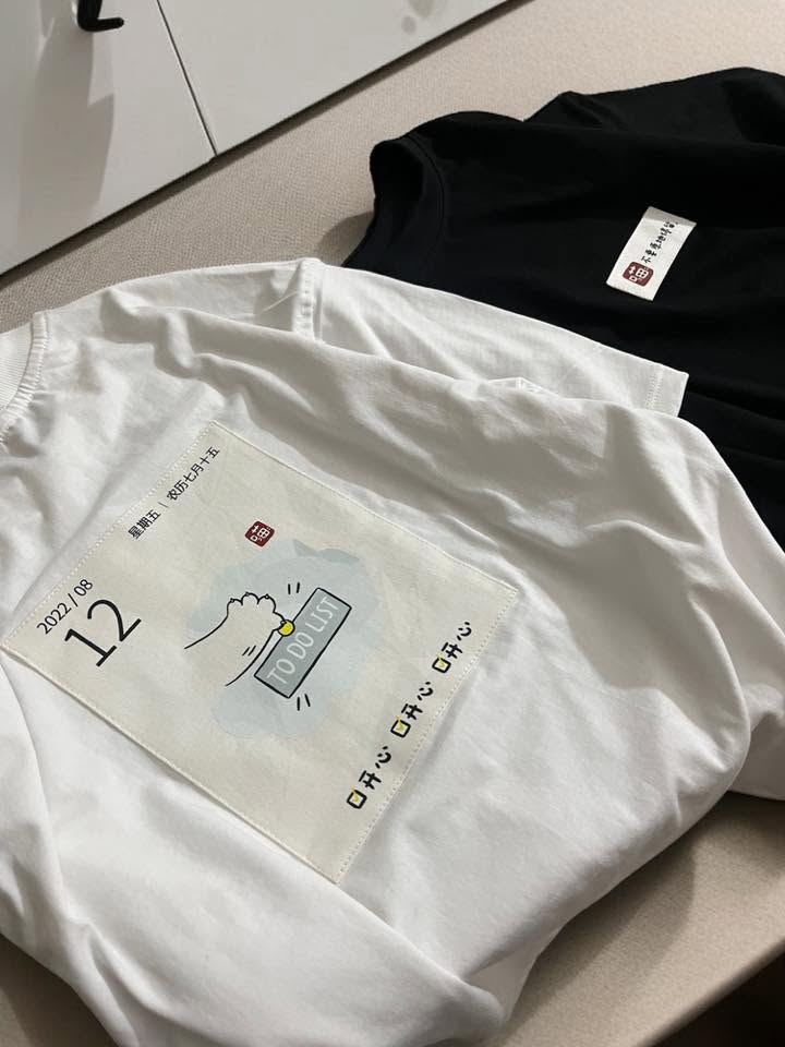 Cozy Black and White oversized tshirt