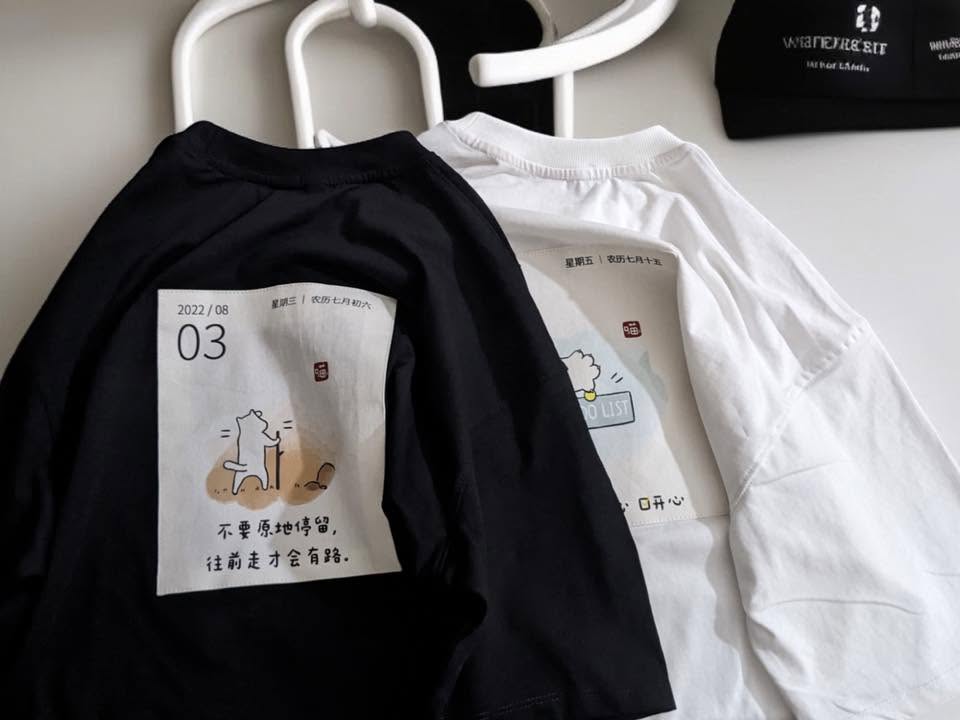 Cozy Black and White oversized tshirt