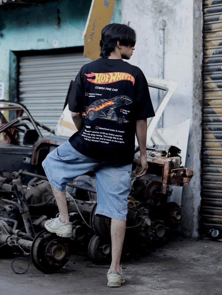 Black Hot Wheels oversized tshirt